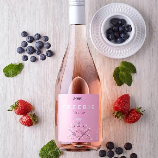 Vinho Frisante Ponto Nero Freebie Rosé 750ml - Imagem em destaque