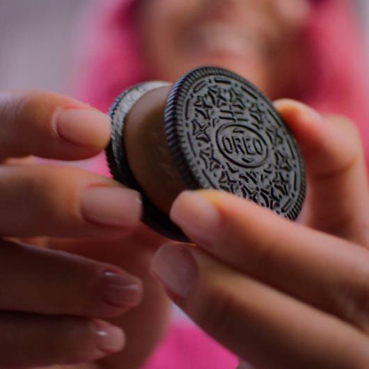 Biscoito Recheado Oreo Chocolate 90g - Imagem em destaque